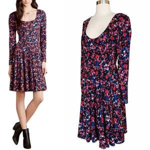 ANTHROPOLOGIE Saraid Dress Floral Bold Red Blue Black Midi Jersey Long Sleeves